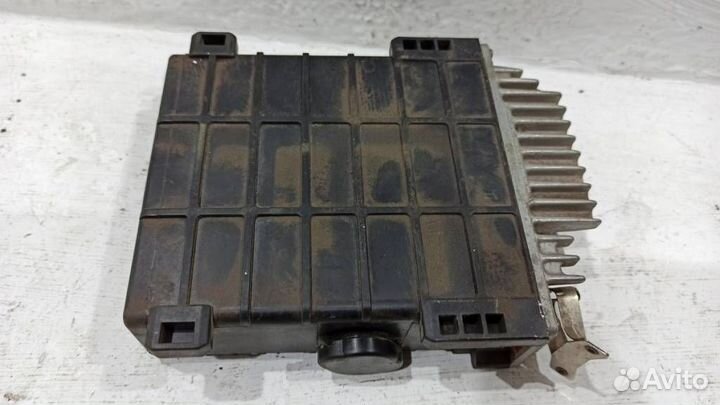 Блок управления двигателем