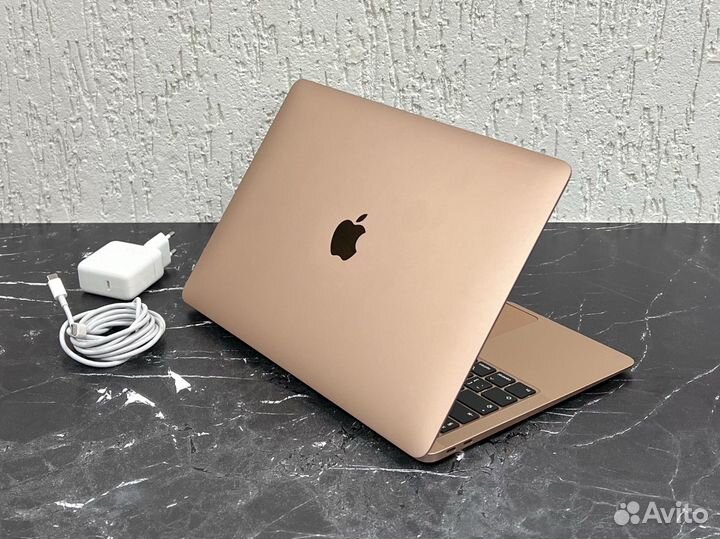 Apple MacBook Air 13/2020/256gb/Ростест