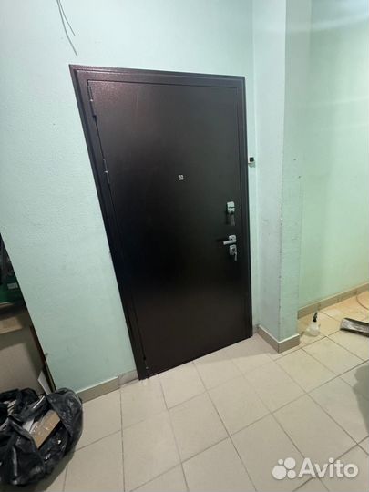 Стальная дверь от производителя. Замер и установка