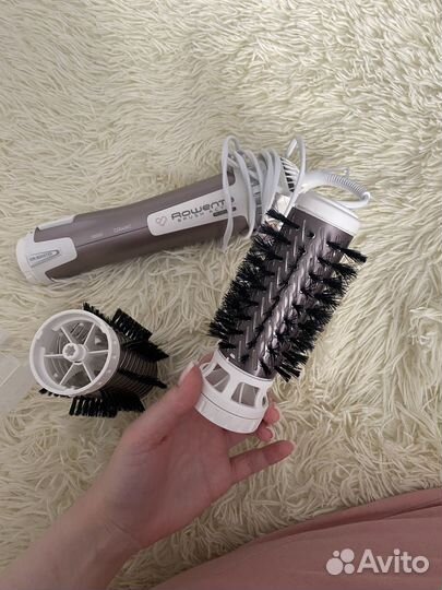 Фен щетка вращающаяся rowenta