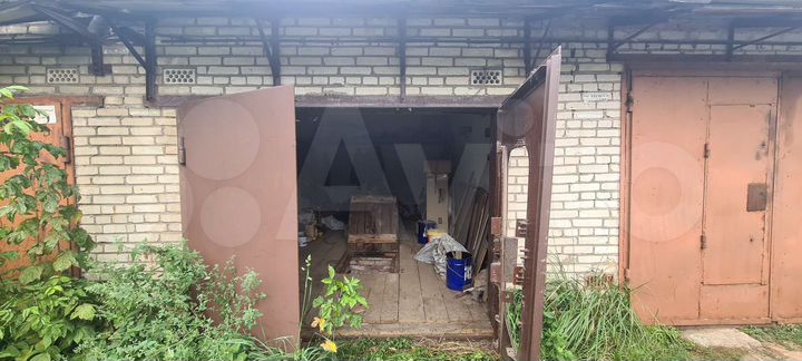 Гараж, > 30 м²