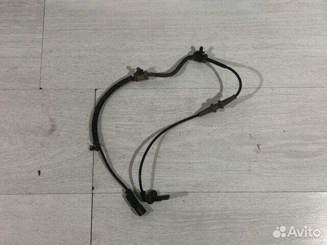 Датчик ABS передний правый opel astra J 1.6 ат хет