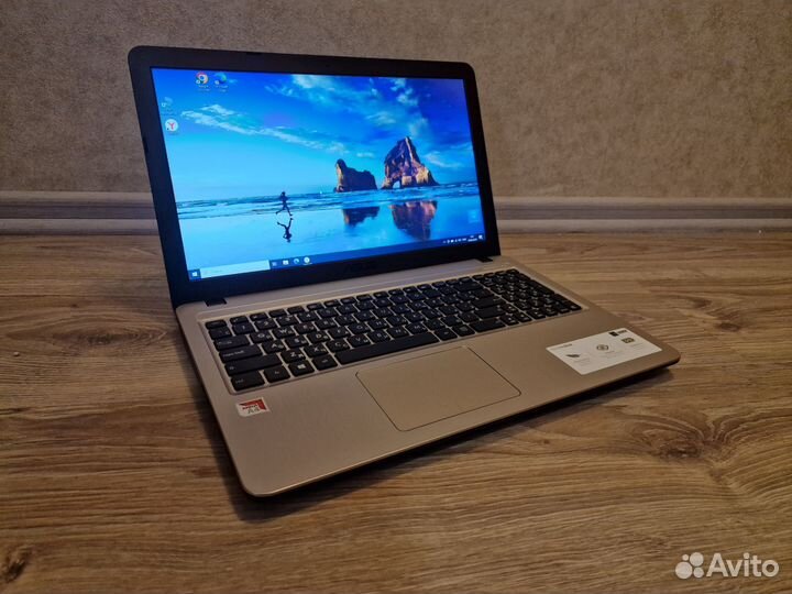 Ноутбук Asus vivobook