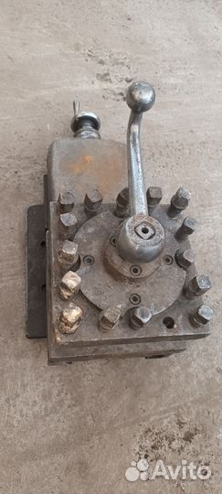 Суппорт токарного станка