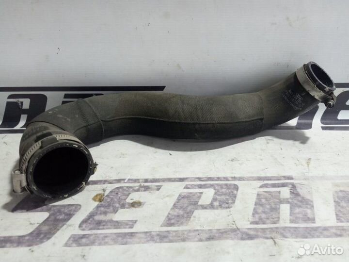 Патрубок интеркулера Audi A4 B8