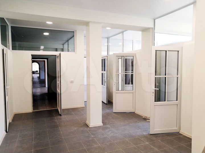 Аренда офиса 512 кв.м недалеко от центра Воронежа