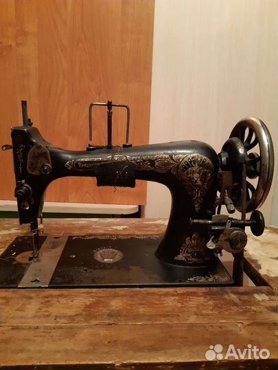 Швейная машинка 
