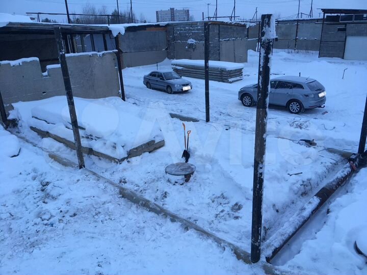Гараж, > 30 м²
