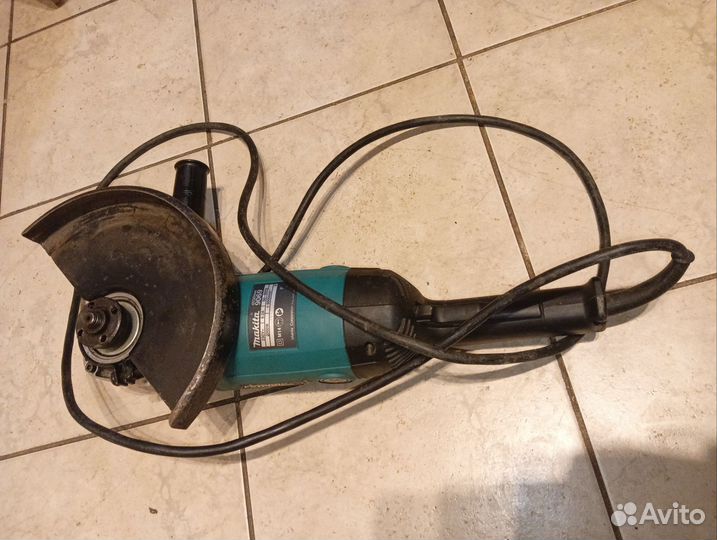 Ушм болгарка makita 230 9069