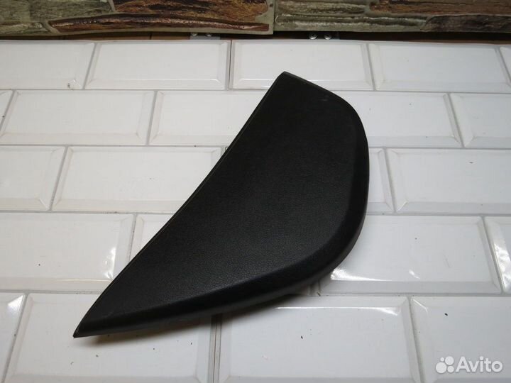Накладка торпедо левая Hyundai Solaris