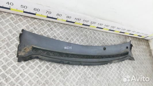 Накладка декоративная (жабо, дождевик) ford focus 2 (3BE11QU01)