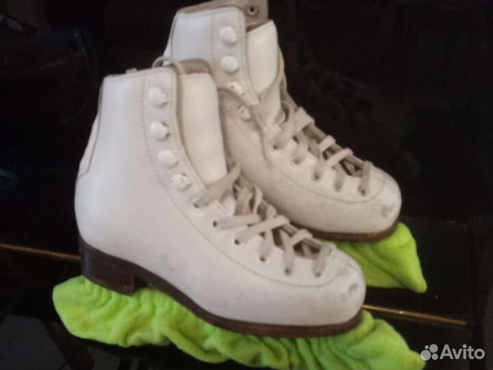 Фигурные коньки wifa 28