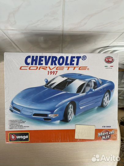 Модель Corvette 1997г 1:18
