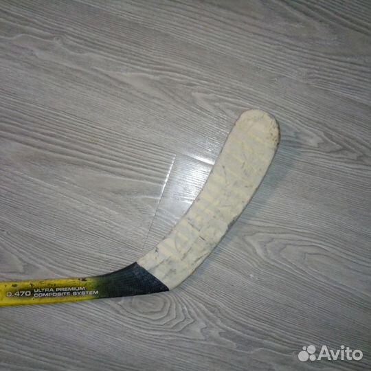 Клюшка хоккейная