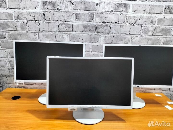 Монитор Fujitsu B24W-7 LED 24 диагональ
