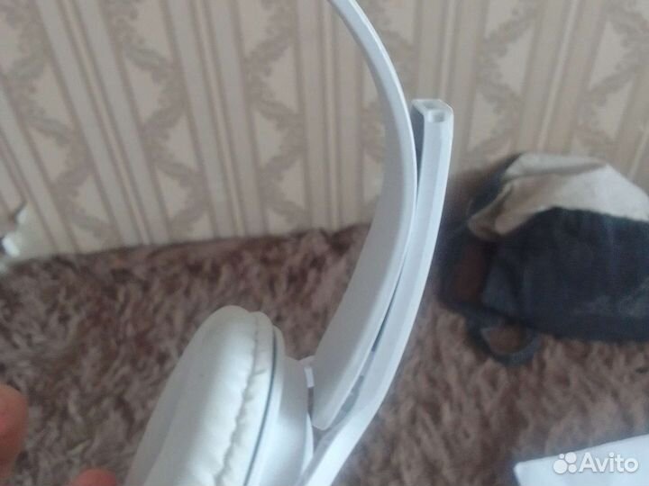 Проводные наушники