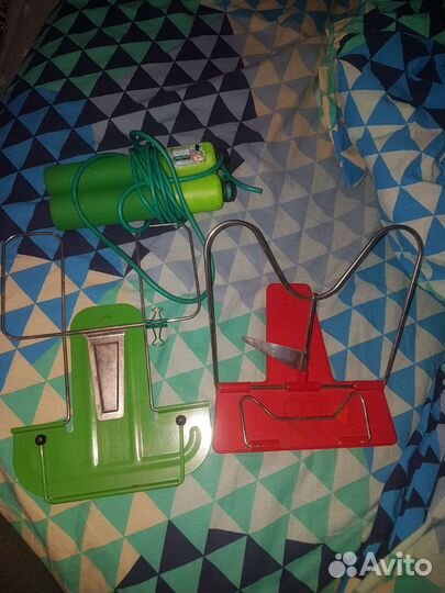 Школьные подставки под учебник, прыгалки