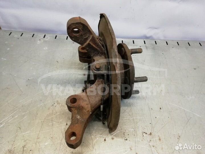 Кулак поворотный передний левый Mitsubishi Lancer