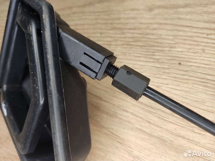 Замки капота, Volvo 960