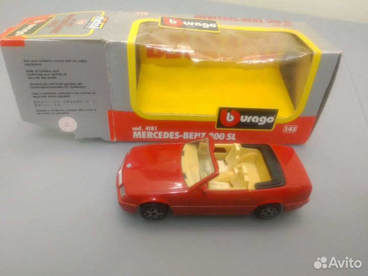 Машинка модель 1:43 Burago