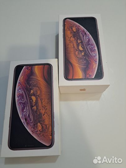 Коробочки от Айфонов