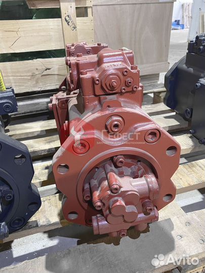 Основной насос Hyundai 31NA-10030