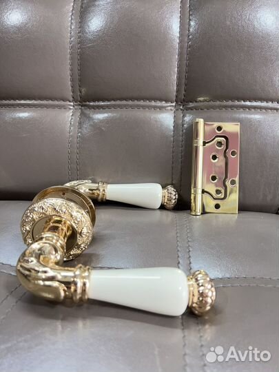 Дверные ручки