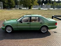 Металлическая машина Mercedes-Benz W140