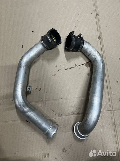 Патрубок интеркулера на Мерседес w213 M276