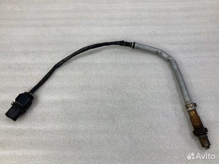 Датчик кислородный Skoda Superb седан cdaa 2010