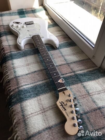 Электрогитара Fender Squier Affinity SE + Комплект