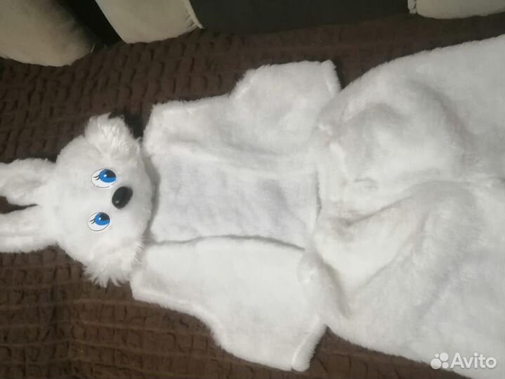 Продам костюм зайчика 110 рост на 5 -6 лет