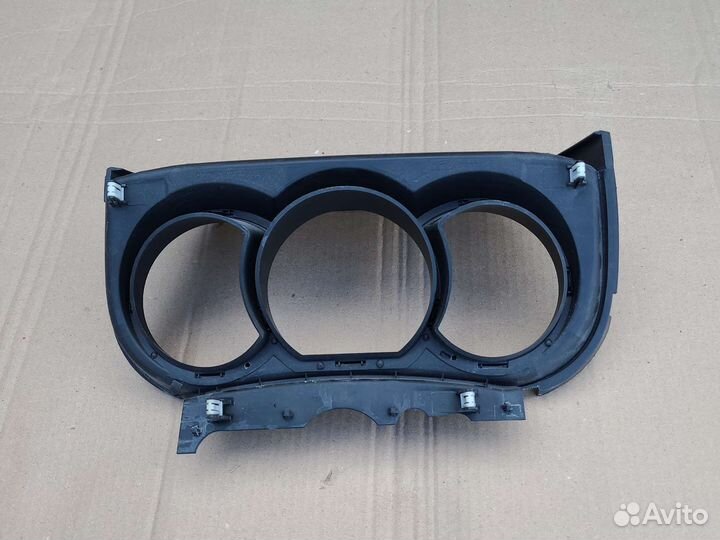 Накладка панели приборов Nissan Tiida C11