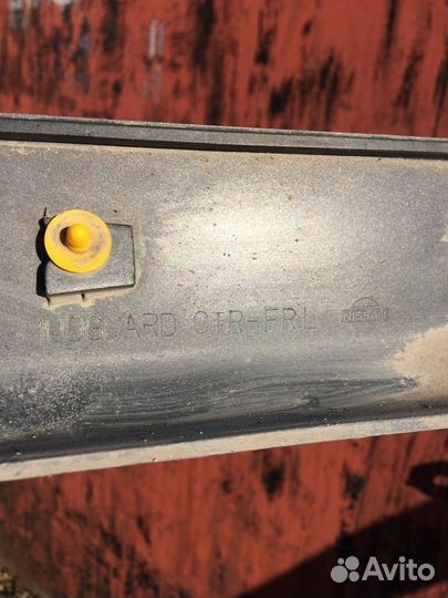 Продам пороги пластик Ниссан Альмера, Блюберд