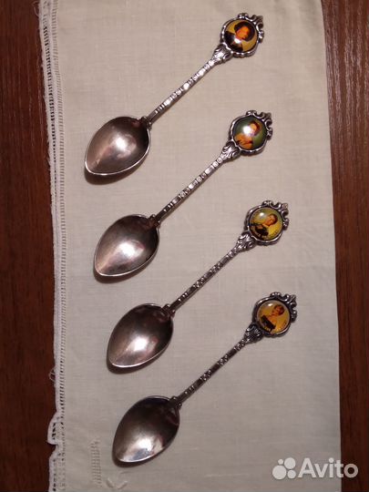 Сувенирные кофейные ложечки