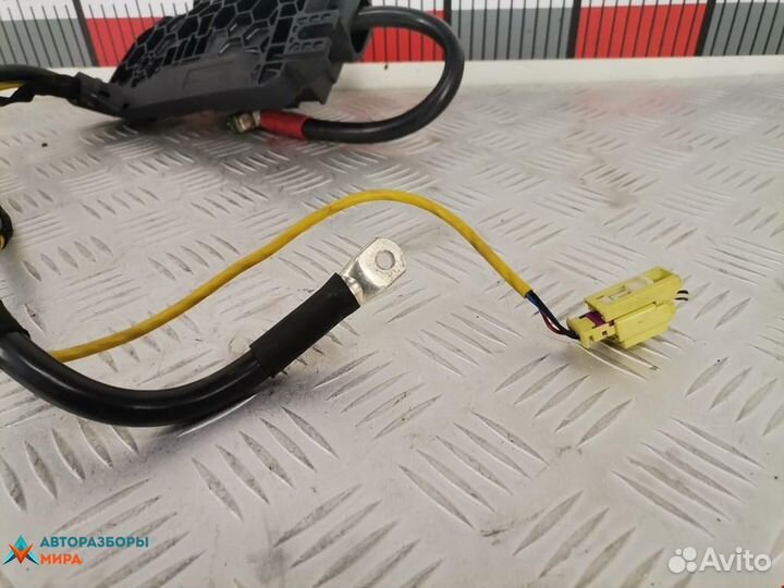 Клемма аккумулятора плюс Audi A6 4F/C6 2005