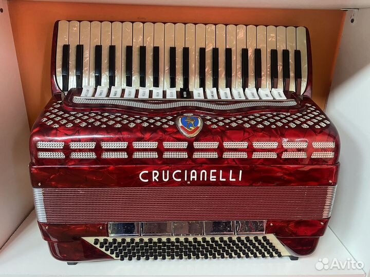 Аккордеон Crucianelli 4/4