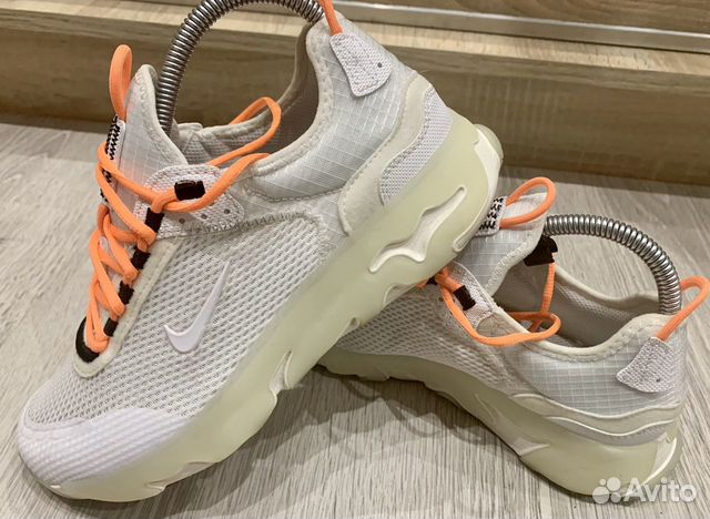 Кроссовки Nike React Live (GS) 38,5р