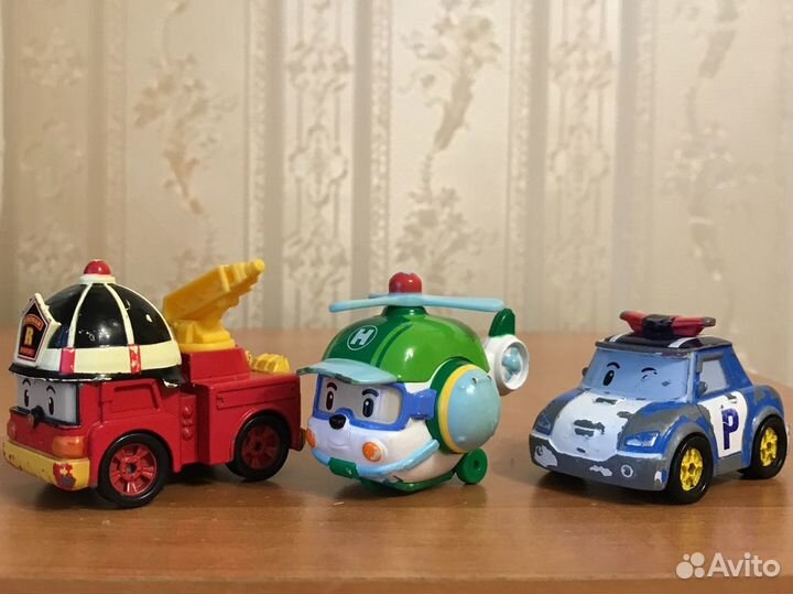 Машинки игрушки Robocar Poli