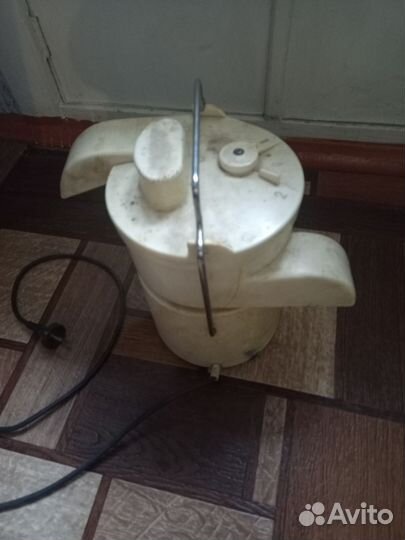 Соковыжималка росинка