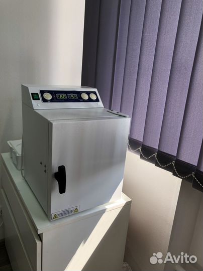 Место мастеру маникюра