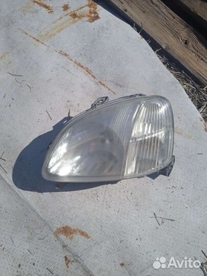 Фара левая Хонда лого