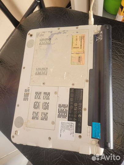 Простой нетбук Lenovo - 10