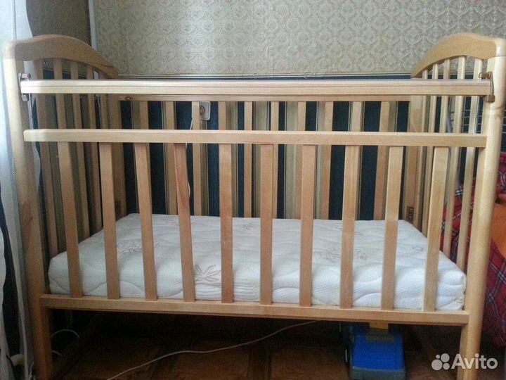 Кроватка, матрас, бортики, постельное белье