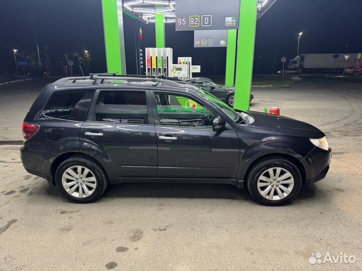 Subaru Forester 2.0 AT, 2011, 272 000 км