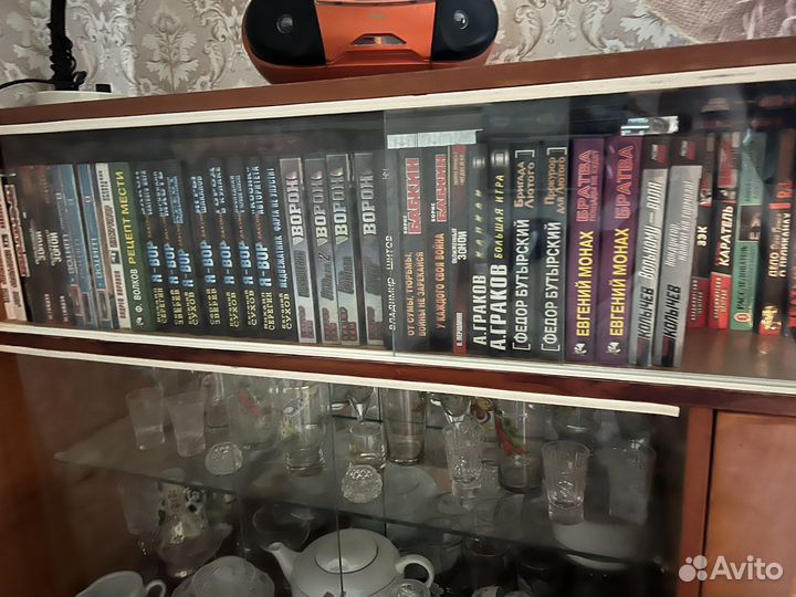 Книги детективы, романы