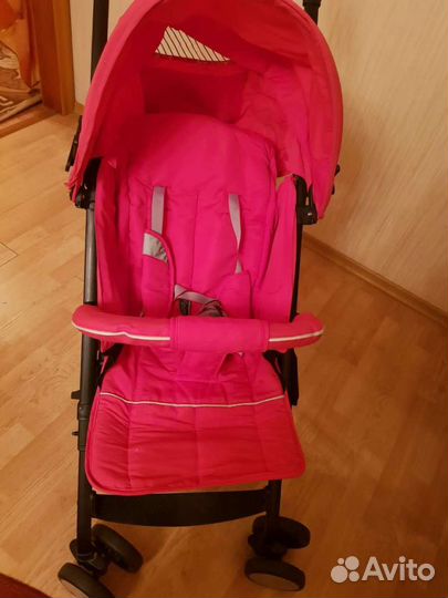 Прогулочная коляска трость