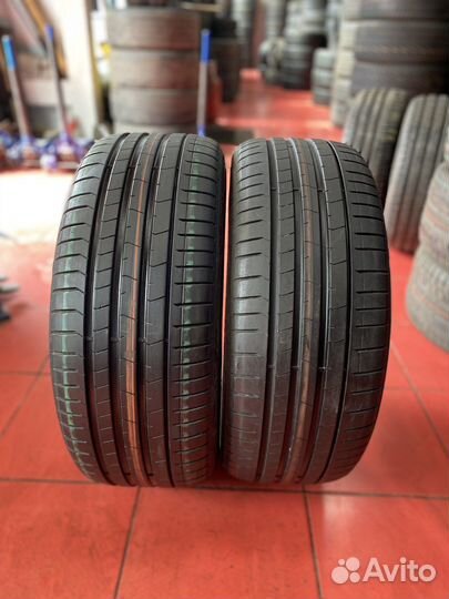 Pirelli P Zero PZ4 225/40 R19 93Y