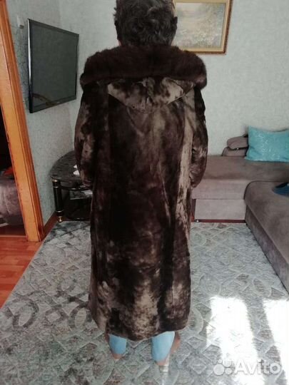 Продам шубу из меха мутон