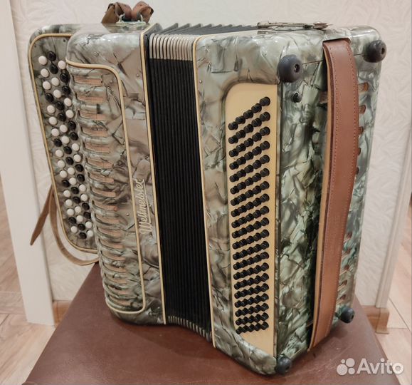 Баян Weltmeister